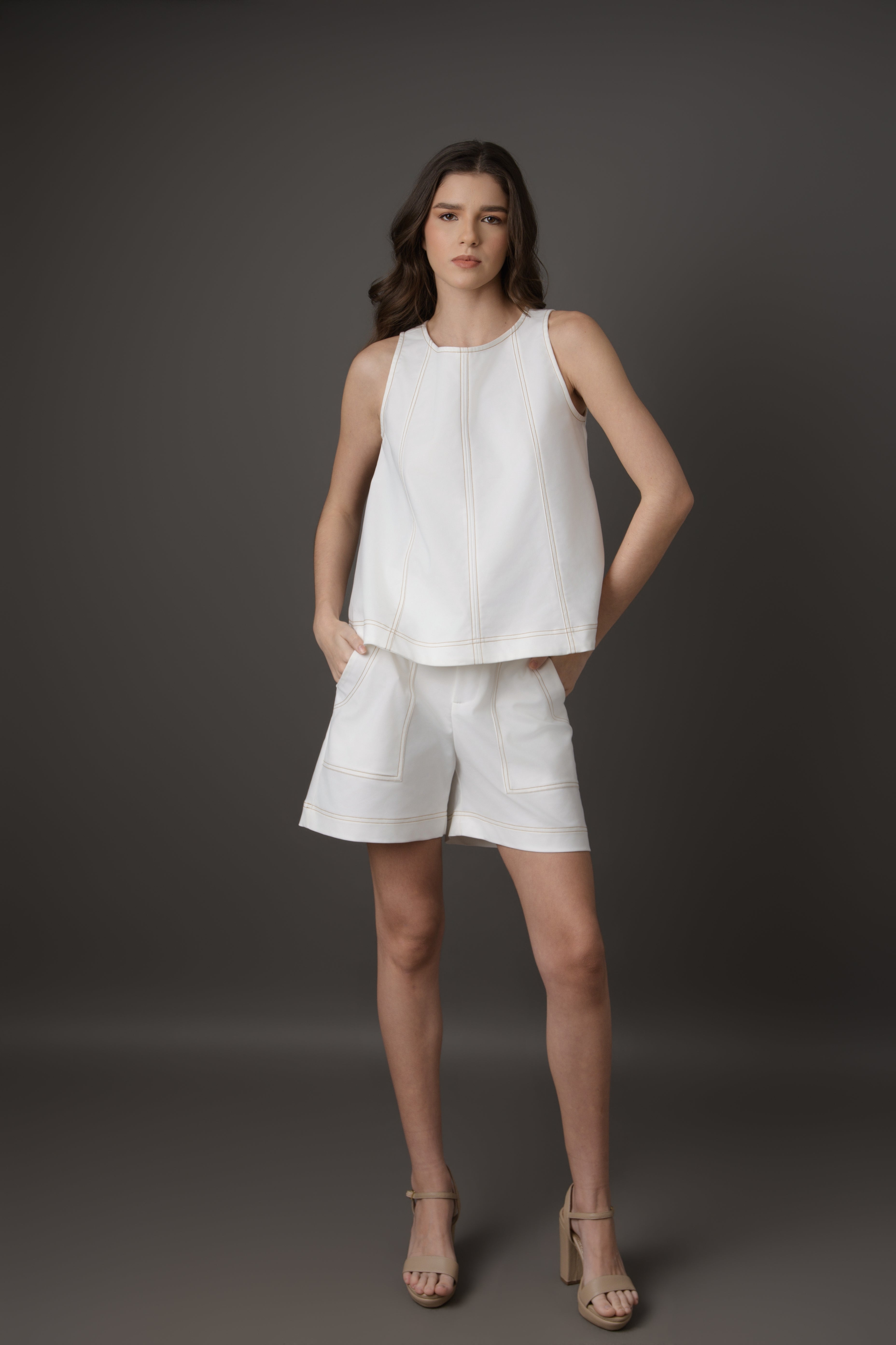 SHORT ZYRA