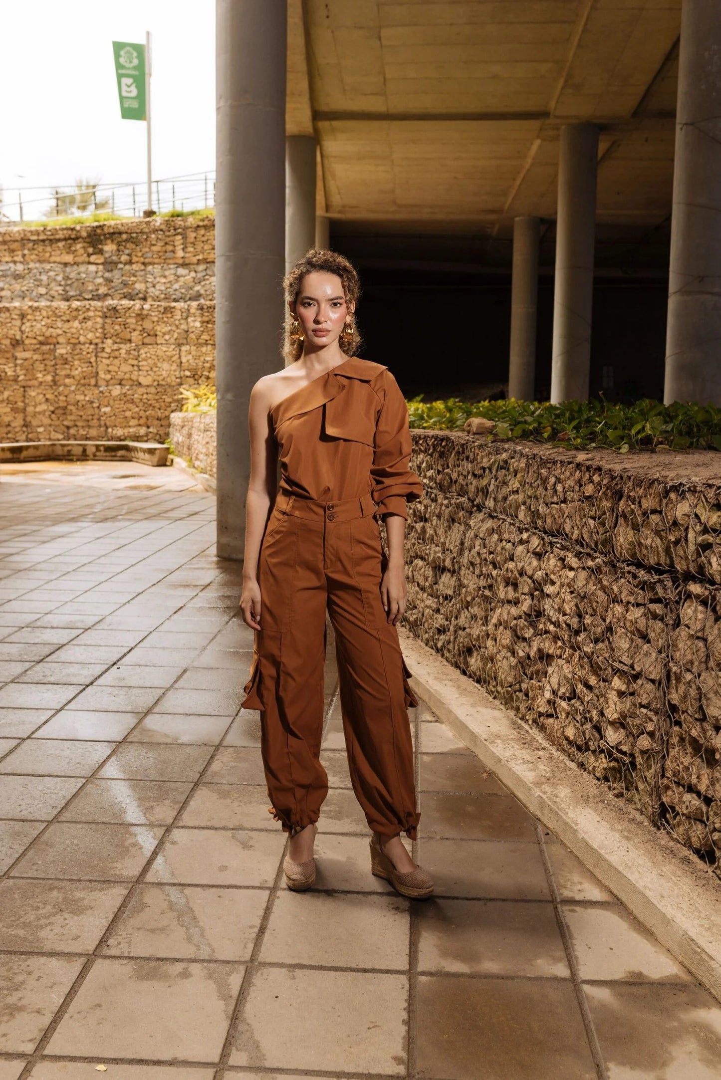 Pantalón Cargo Bota Ajustable