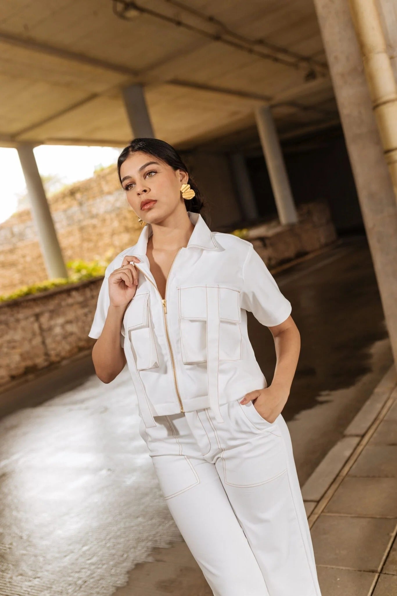 Camisa Corta Con Bolsillo Cargo Tirantes